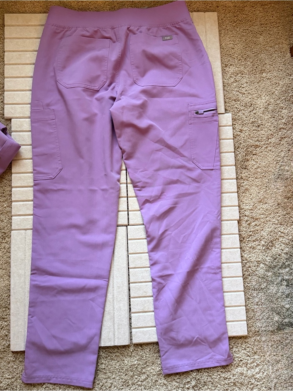 Figs Lilac Dawn Catarina Top (Size L) + Yola Skinny Scrub Pants 2.0 (Size M) - Picture 7 of 7